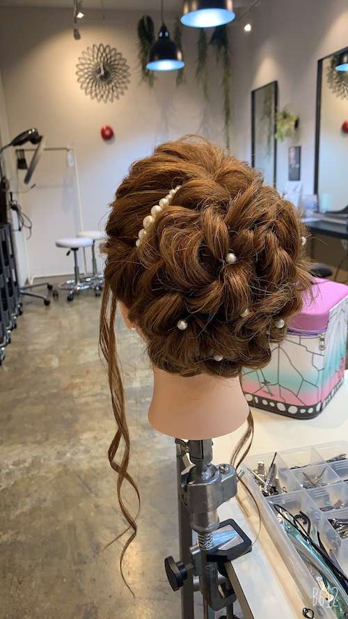 ツイストアップのパーティースタイル！姫路市の美容院BEREA(ベレア)はお客様のキレイを叶える美容室／ヘアサロン