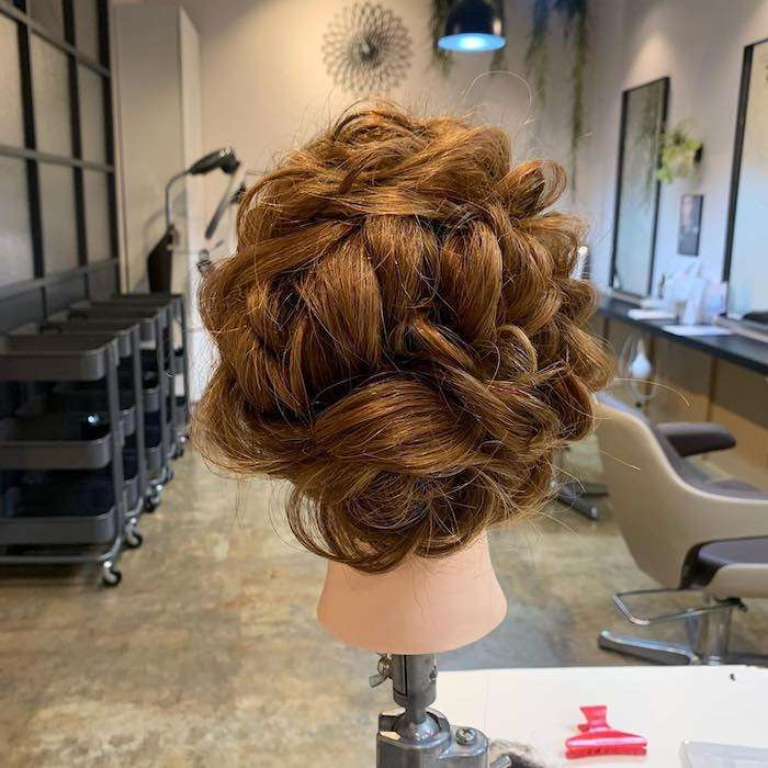 またまたツイストでアップスタイルを作ってみました！姫路市の美容院BEREA(ベレア)はお客様のキレイを叶える美容室／ヘアサロン