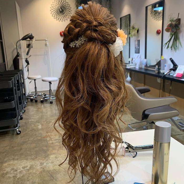 ローハーフアップスタイル！姫路市の美容院BEREA(ベレア)はお客様のキレイを叶える美容室／ヘアサロン