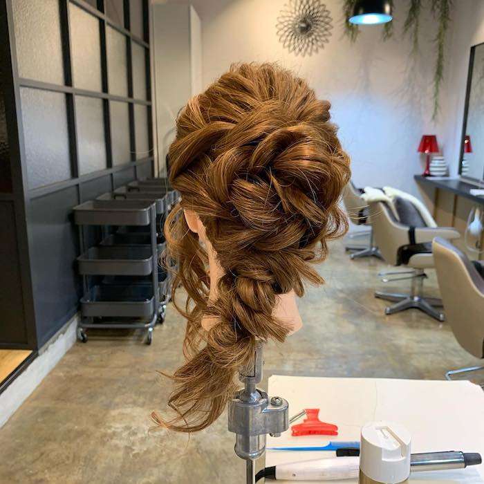 編みおろしヘアアレンジ！姫路市の美容院BEREA(ベレア)はお客様のキレイを叶える美容室／ヘアサロン